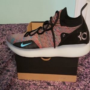 Nike Zoom KD11 size 12 men's/13.5 women's